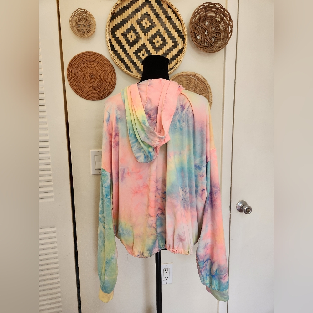 Tie-Dye Hoodie with 'Stay Humble, Hustle Hard' Print - Picture 10 of 10